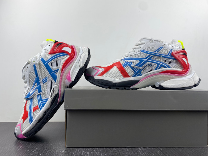 Ba*len*cia*ga runner sneaker