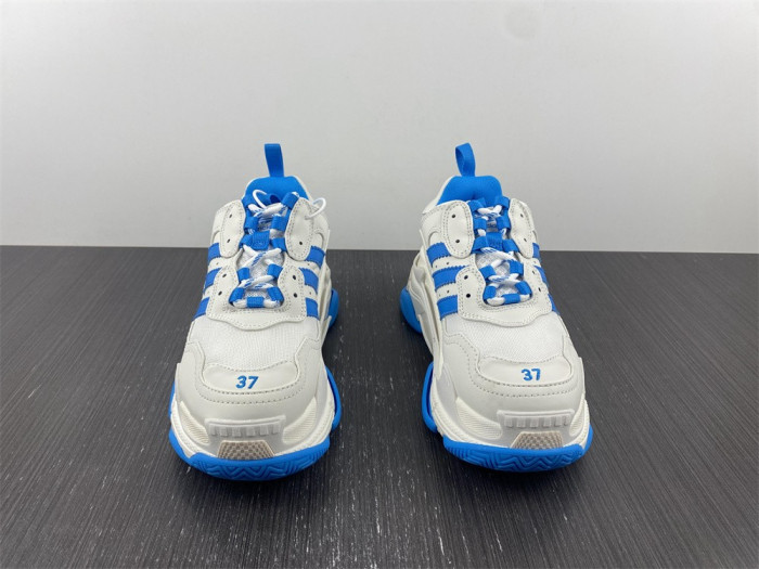 Ba*len*cia*ga triple s sneaker 8000020