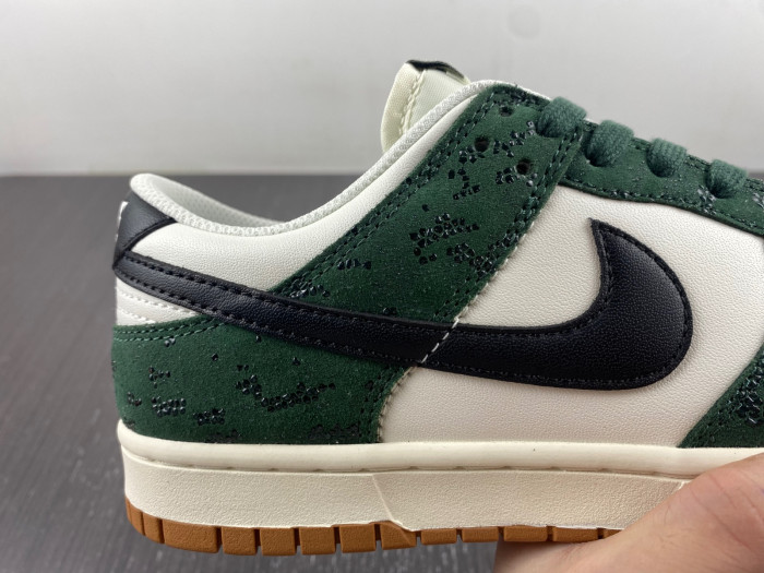 nike dunk low “green snake” fq8893-397