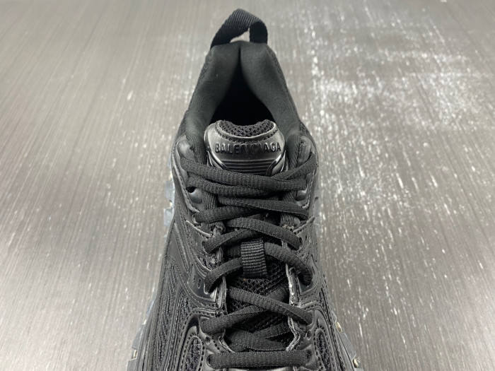 Ba*len*cia*ga defender sneaker