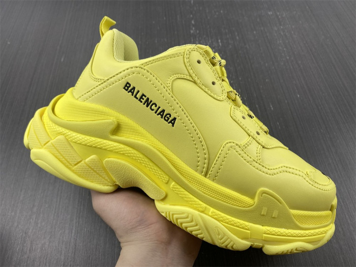 Ba*len*cia*ga triple s sneaker 8000013