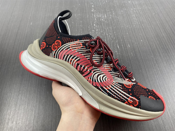 G*u*i* trainer sneaker89