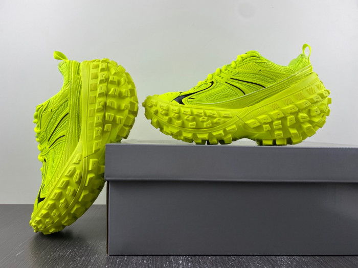 Ba*len*cia*ga defender sneaker