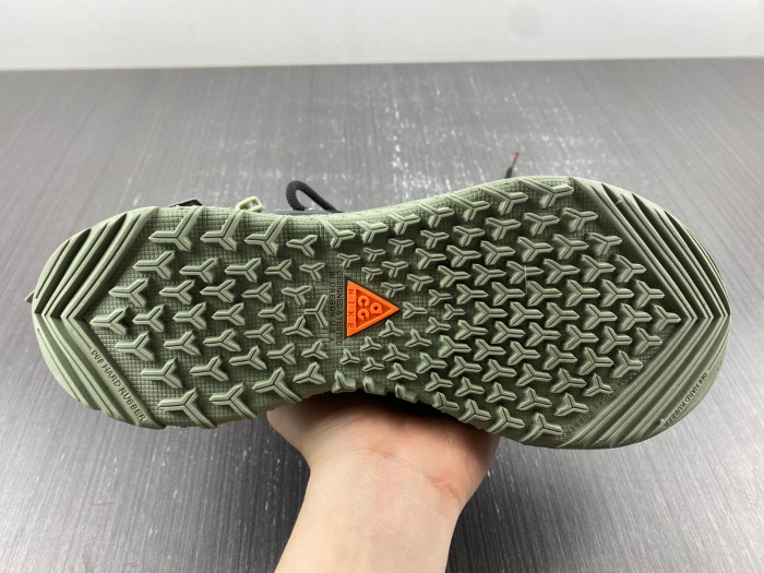 nike acg air terra antarktik