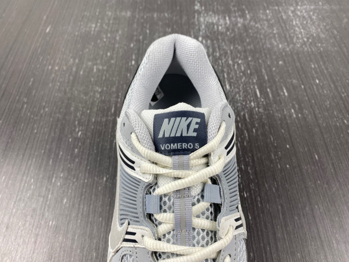 nike zoom vomero 5 fd9919-001