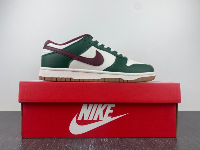 dunk low 20230217