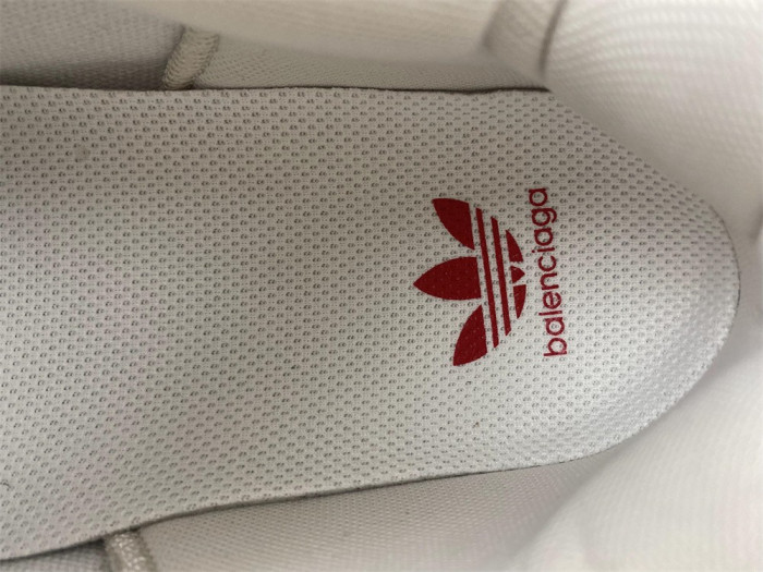 Ba*len*cia*ga triple s sneaker 8000019