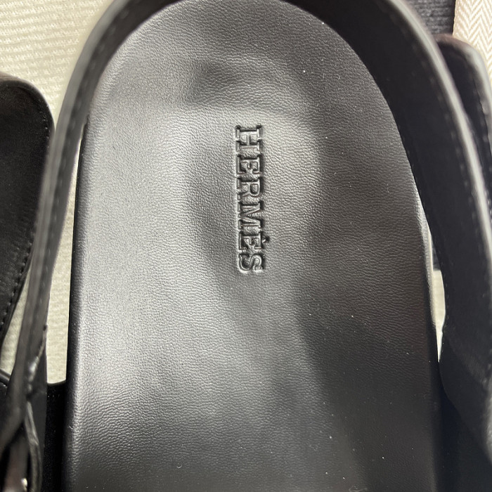 herme* sandal 46