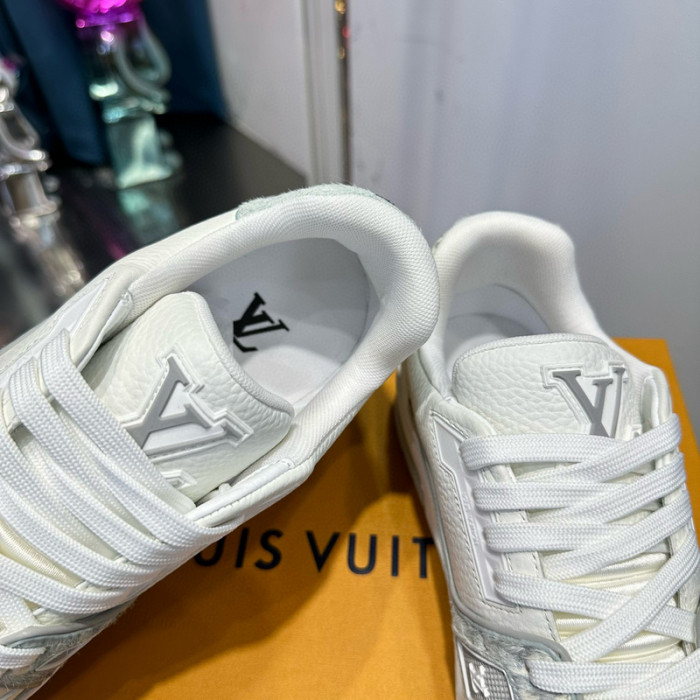 lv snekaers l0000153