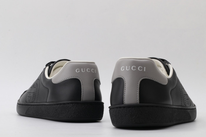 G*u*i* ace sneaker