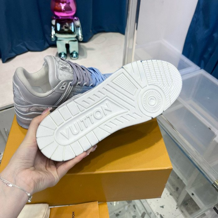 lv snekaers l0000235