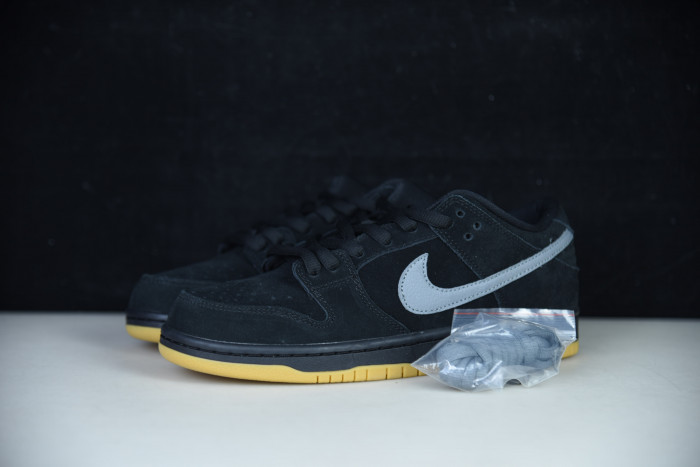 nike sb dunk low “fog” bq6817-010