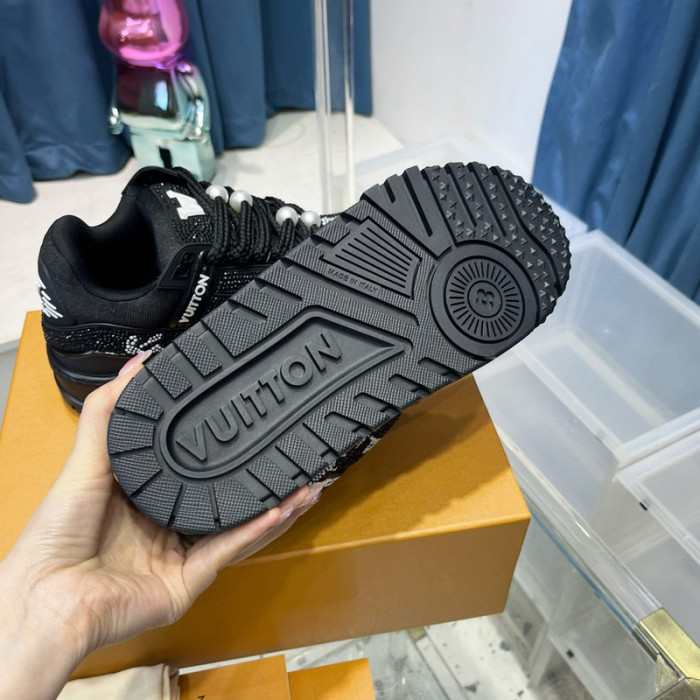 lv snekaers l0000228