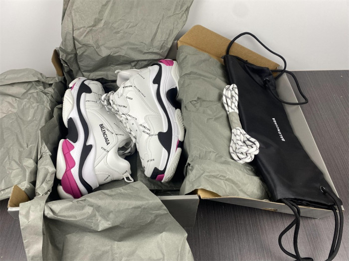 Ba*len*cia*ga triple s sneaker 80000250