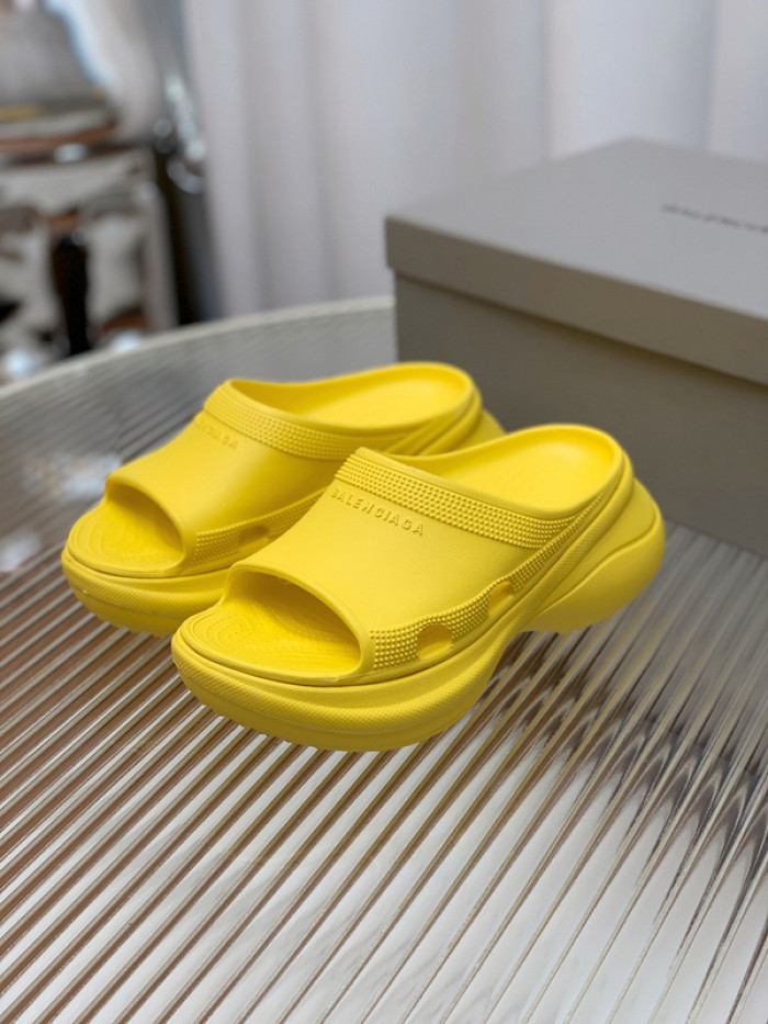 balenciag* sandal bs65