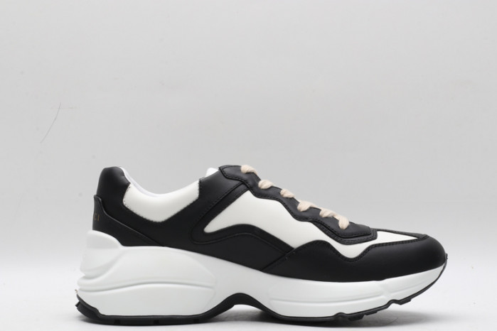 G*u*i* rhyton sneaker