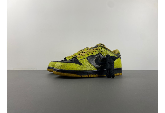 Nike Dunk Low QS Halloween Skull HV6103-300