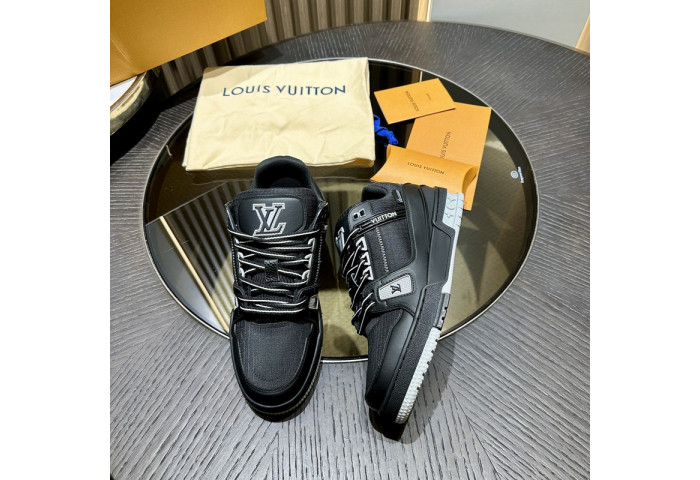 LV snekaers L0000448