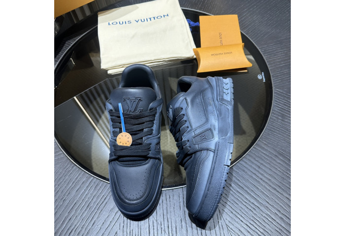 LV snekaers L0000493