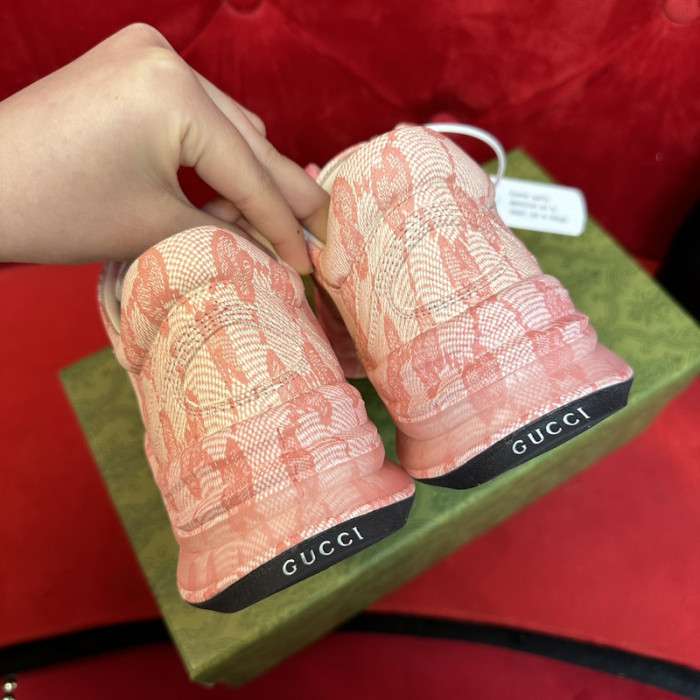 G*u*i* sneaker gc172