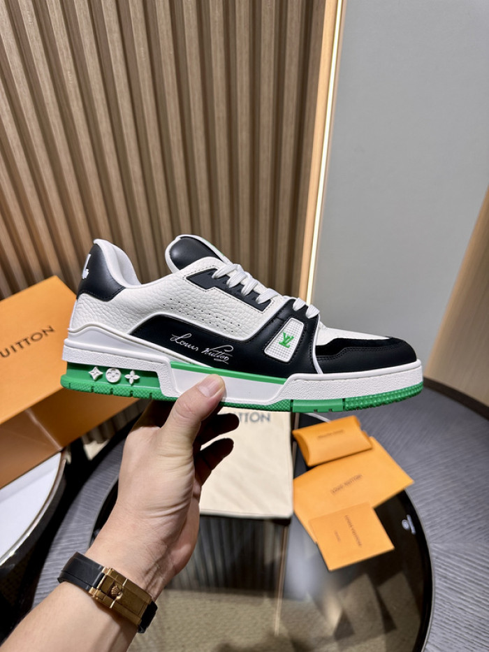 LV snekaers L0000380