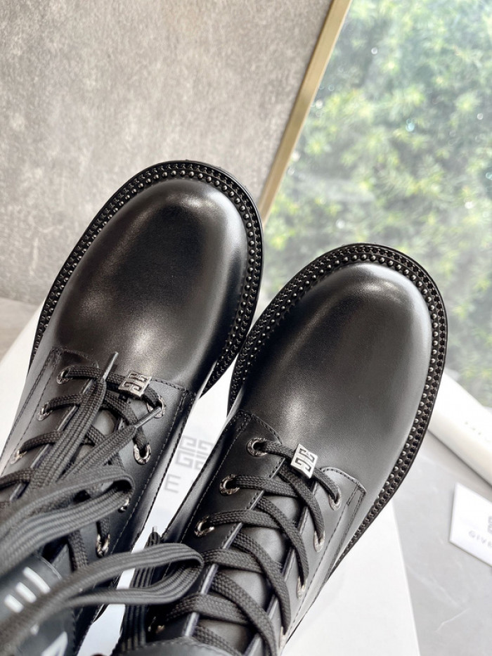 Givenchy Boots 660002