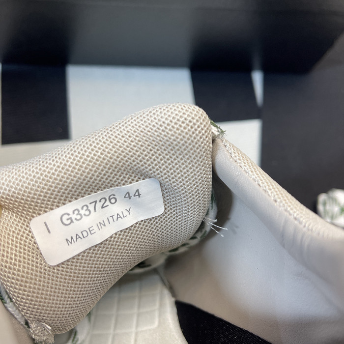 Chane* snekaers C000025