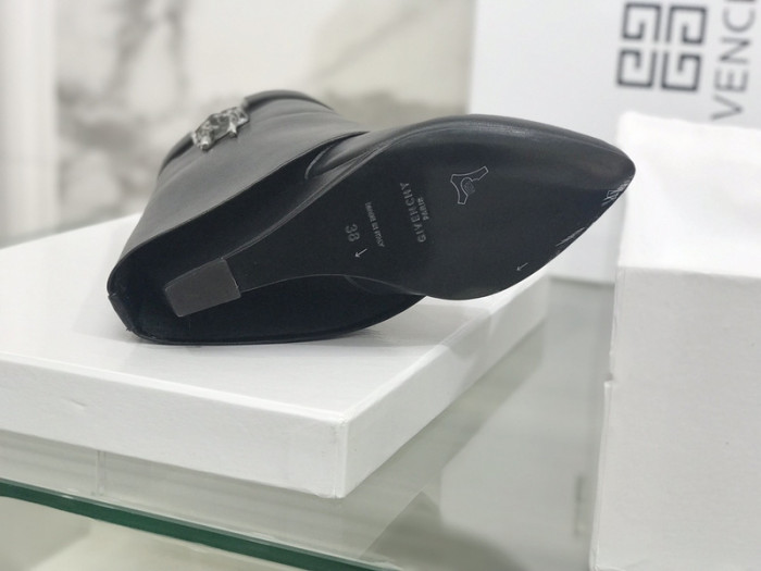 Givenchy Boots 660010