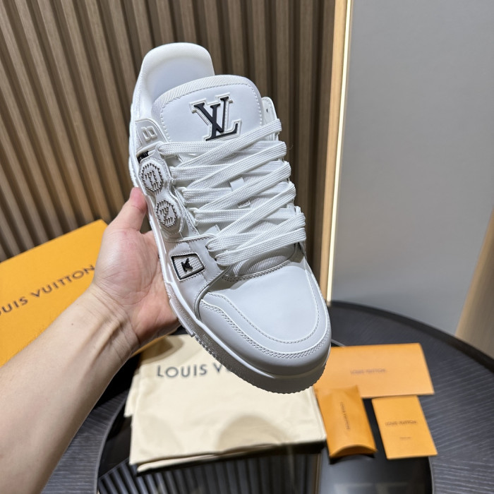 LV snekaers L0000779