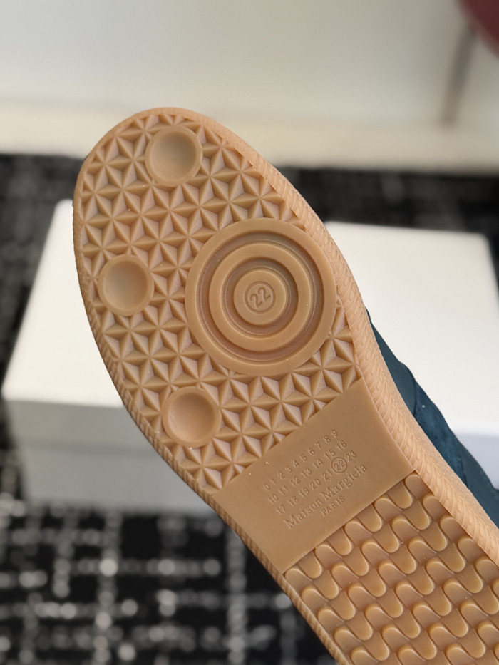 ma1s0n Marg*e1a calfskin s57ws0361