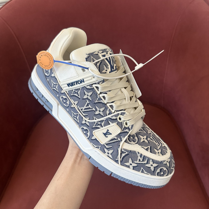 LV sneakers L0000824