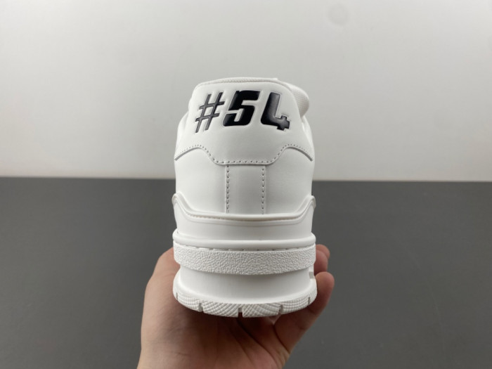 LV snekaers L0000561