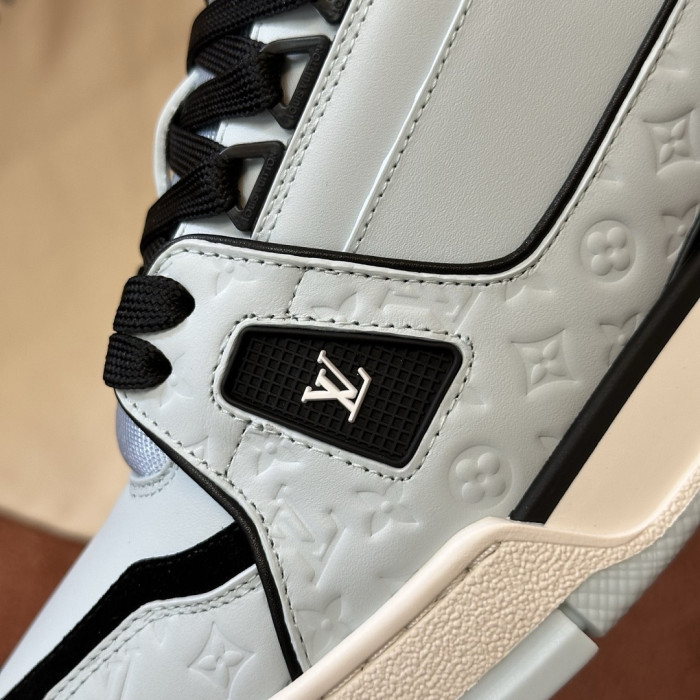 LV snekaers L0000901