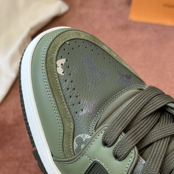 LV snekaers L0000818