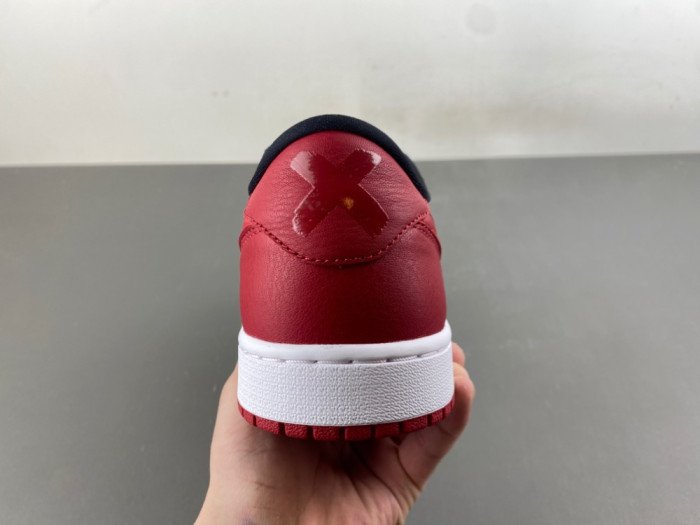 Air Jordan 1 Low “Banned” IW6276-001