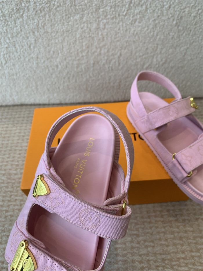 L&V sandal 204