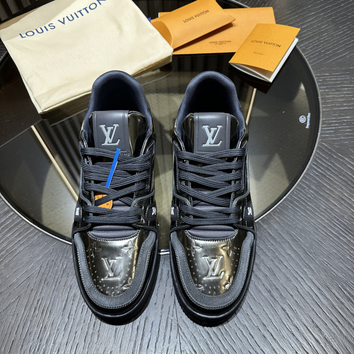 LV snekaers L0000703