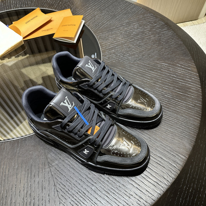 LV snekaers L0000703