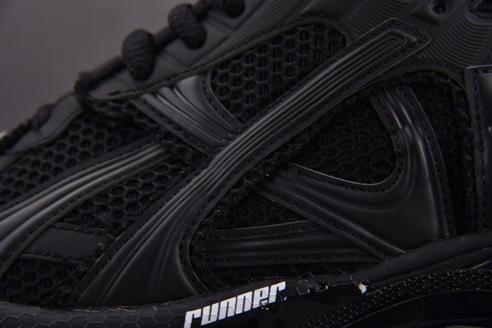 Balenciaga Runner sneaker W3RBT-1000