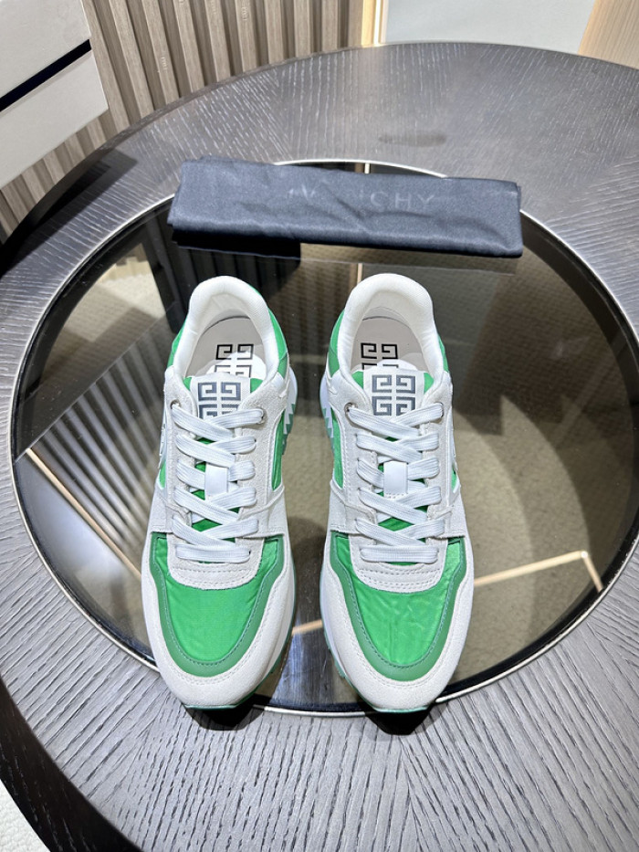 Givenchy Sneakers 660032