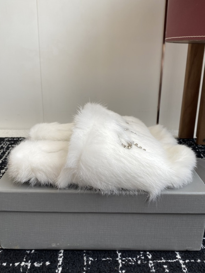 Balenciag* Sandal BS106