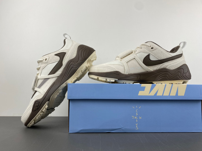 Nike Zoom Field Jaxx SP Travis Scott HQ3061-101