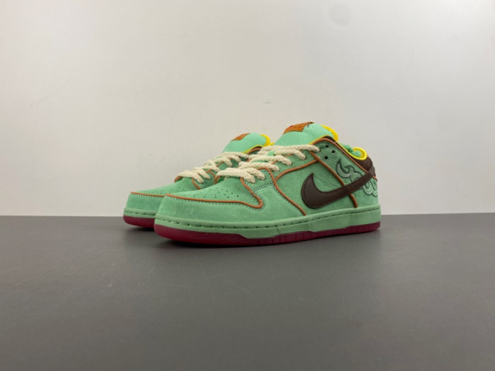 Nike SB Dunk Low Rodeo Tourmaline HF3058-300