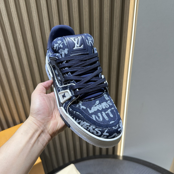 LV snekaers L0000681