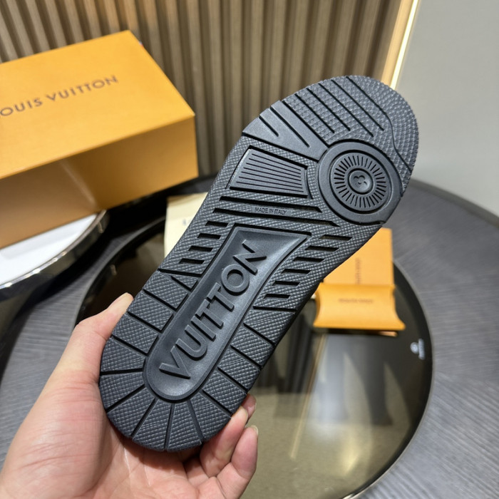 LV snekaers L0000493