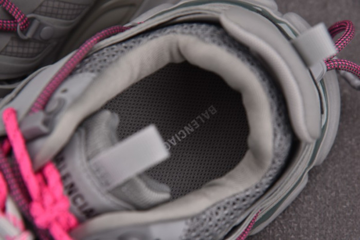 BALENCIAGA TRACK WTRHK 1013