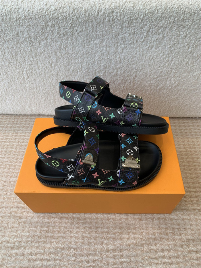 L&V sandal 206