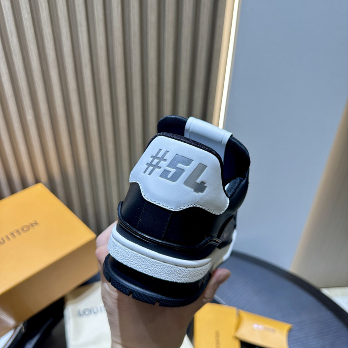 LV snekaers L0000691