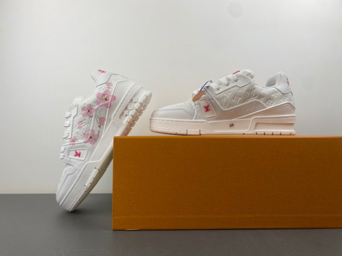 LV snekaers L0000563